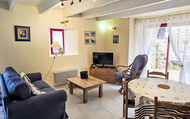 Penty Landromiou - Photo 7