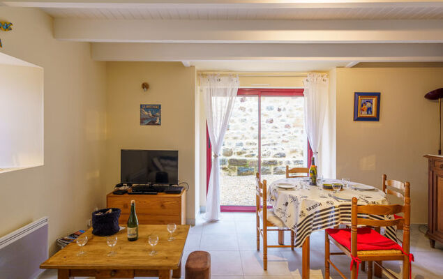 Penty Landromiou - Photo 8